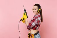 Как правильно работать дрелью